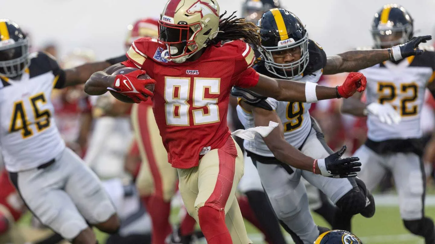 Eagles Bolster Receiving Corps with Deon Cain Signing