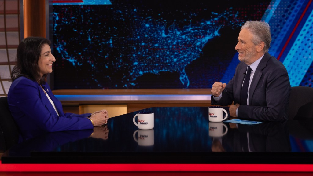 "Jon Stewart Reveals Apple's Attempt to Silence Interview with FTC Chair"