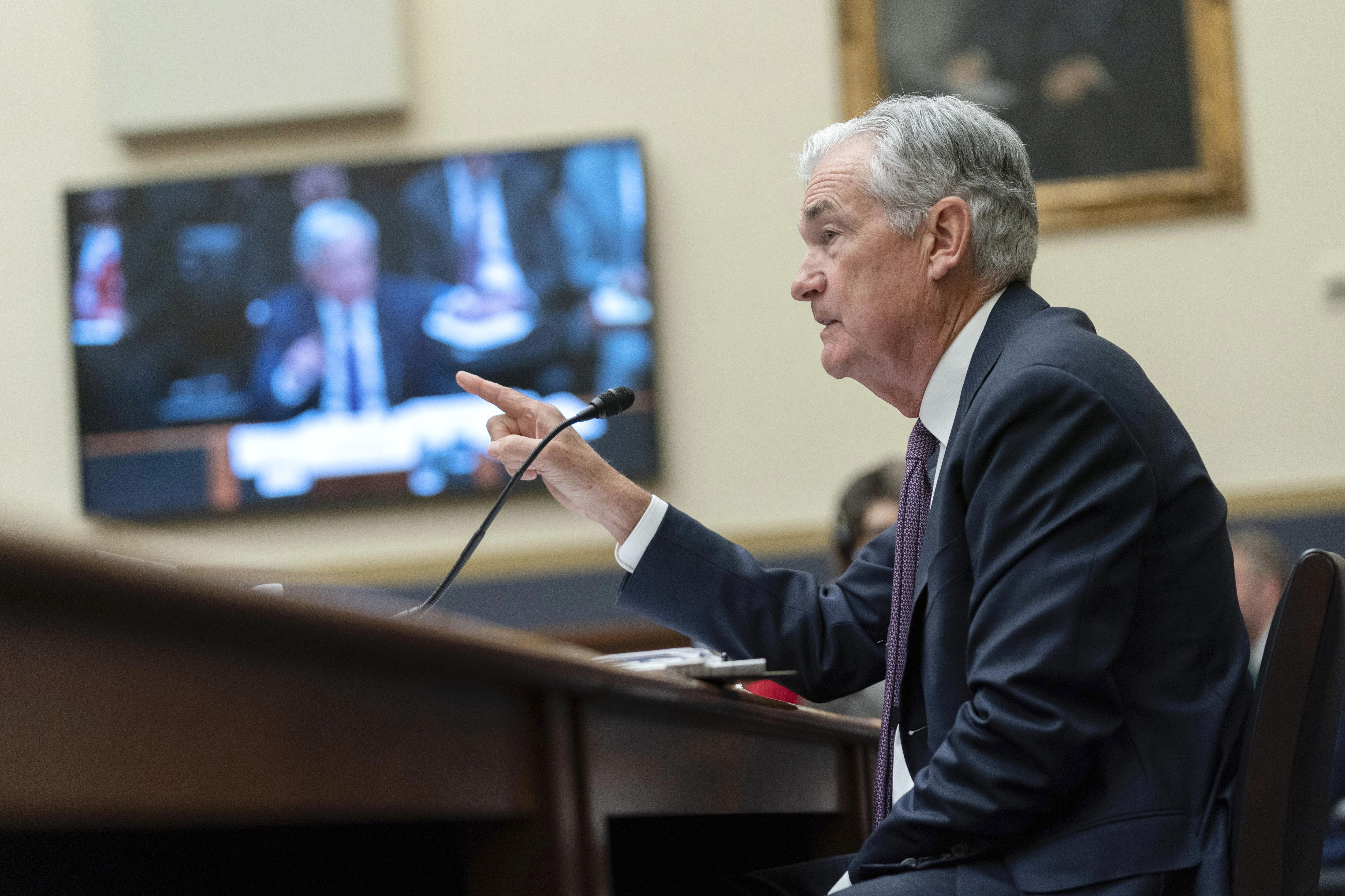 Featured image for Banks Tighten Loan Standards, Fueling Recession Fears