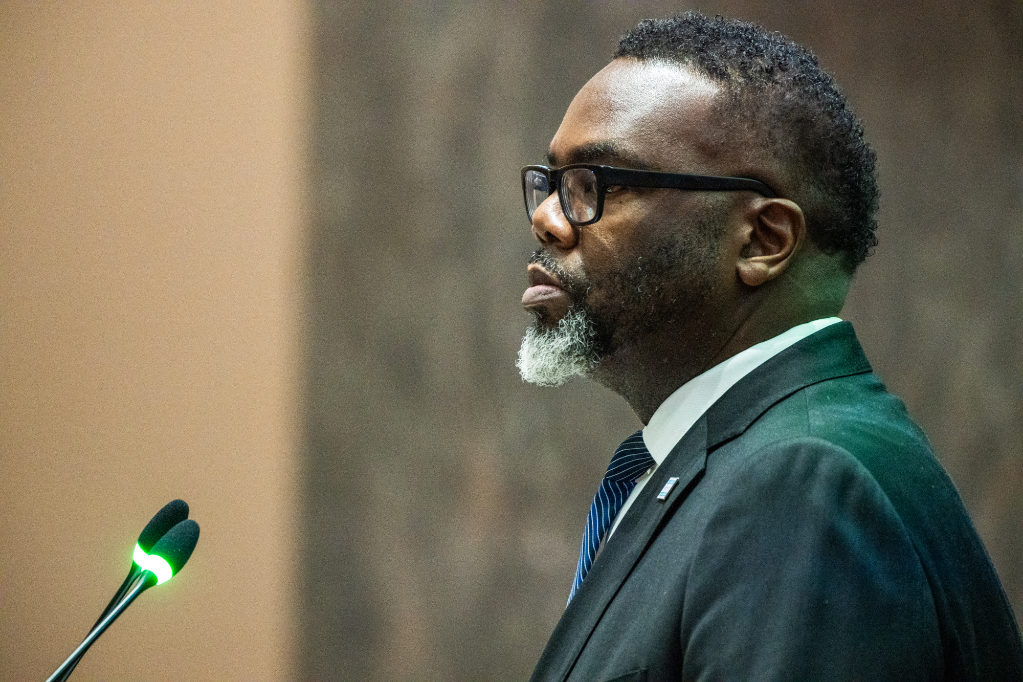 Featured image for Mayor Johnson Postpones Chicago Budget Vote Amid Tax Hike Proposals