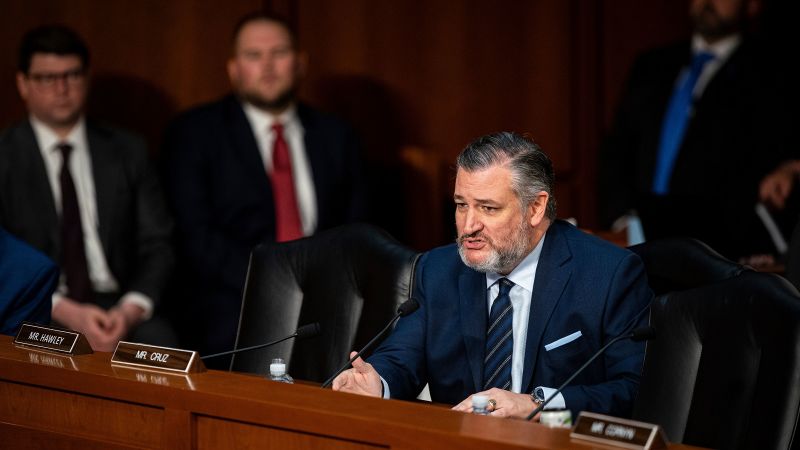 Featured image for Ted Cruz Criticizes FCC Chair's Threats as Mafia-Style Tactics