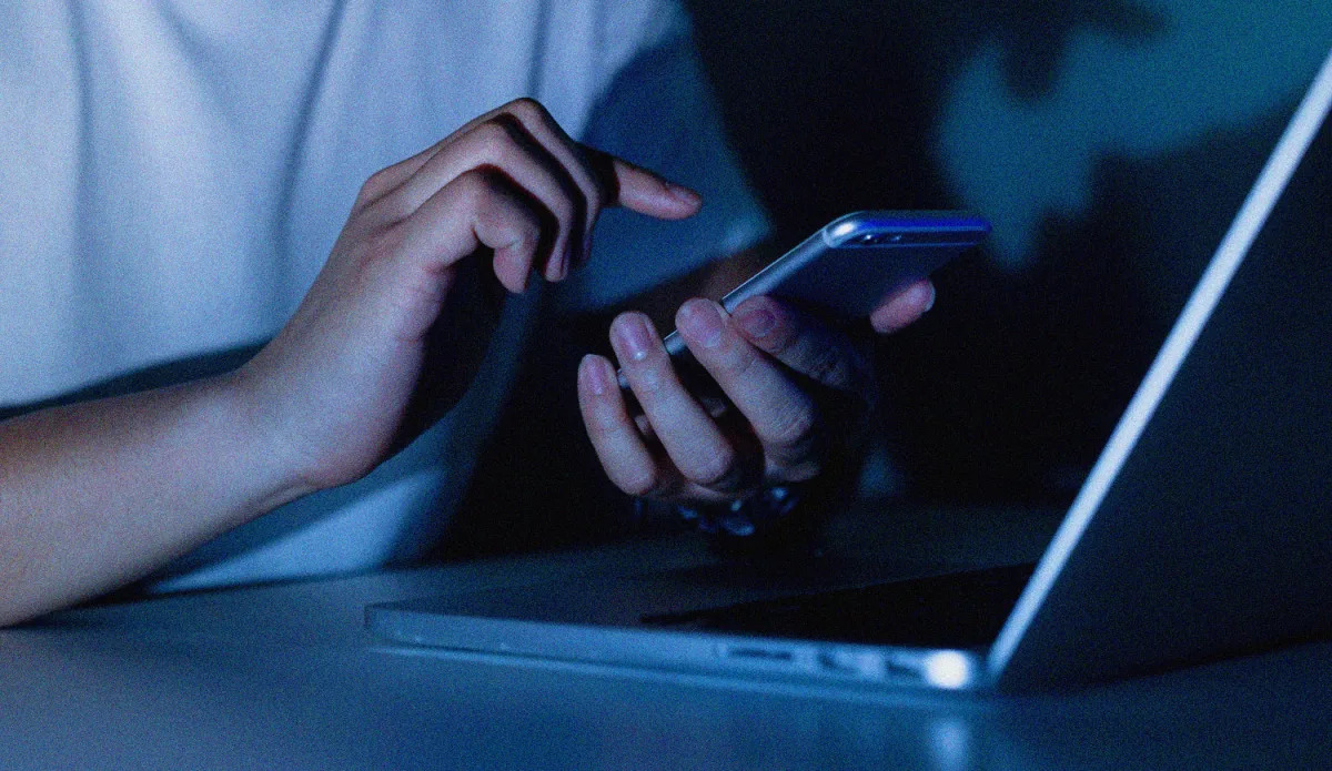 Featured image for "Teens Urge Parents to Disconnect: The Impact of Screen Time on Family Dynamics"