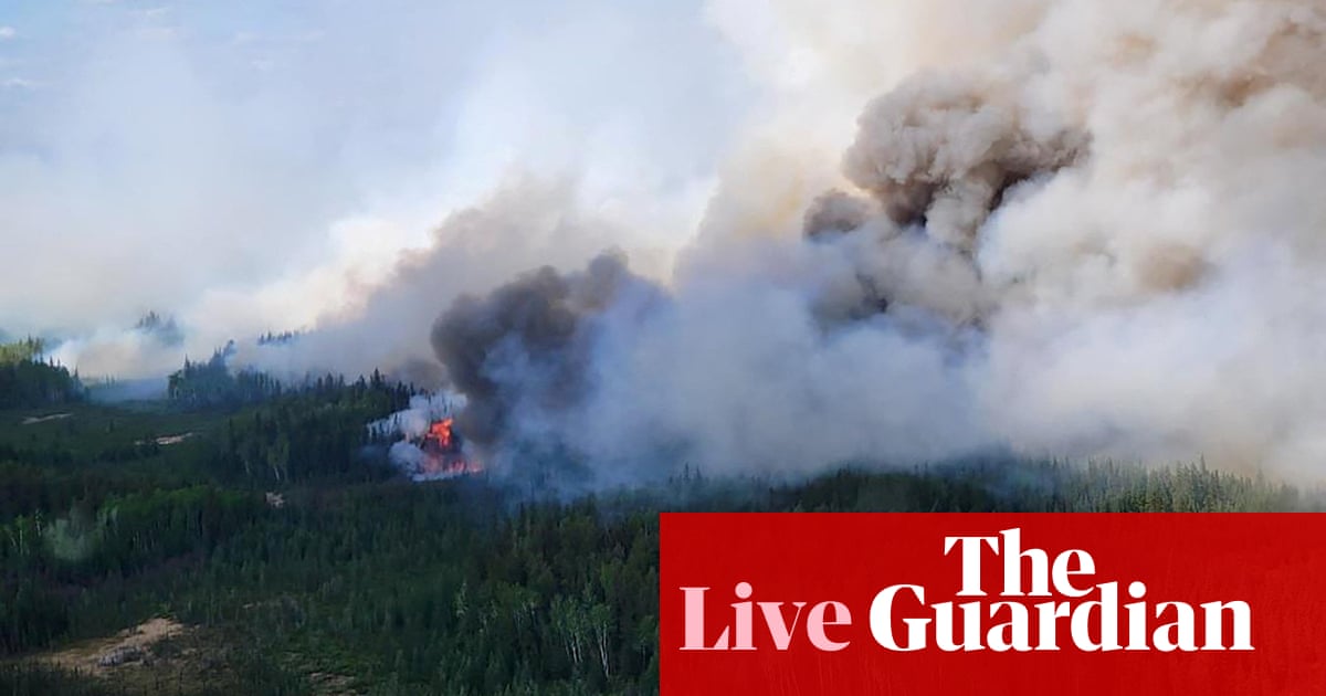 "Protecting Yourself from Wildfire Smoke: Expert Tips and Best Masks"