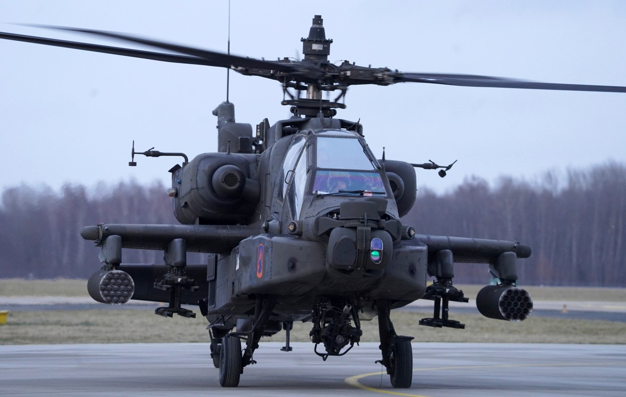 Tragic Training Flight: 2 Army Helicopters Crash in Alaska, Killing 3 Soldiers.