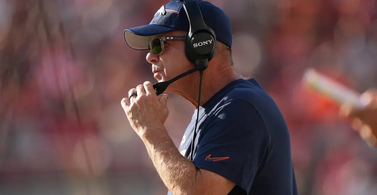 Broncos' Running Back Battle: Dobbins vs. Harvey