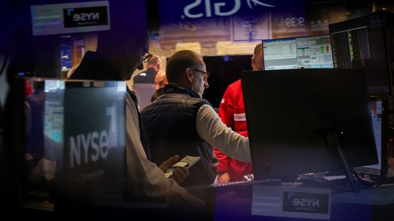 Featured image for Experts Warn of AI Stock Market Bubble Amid Growing Concerns