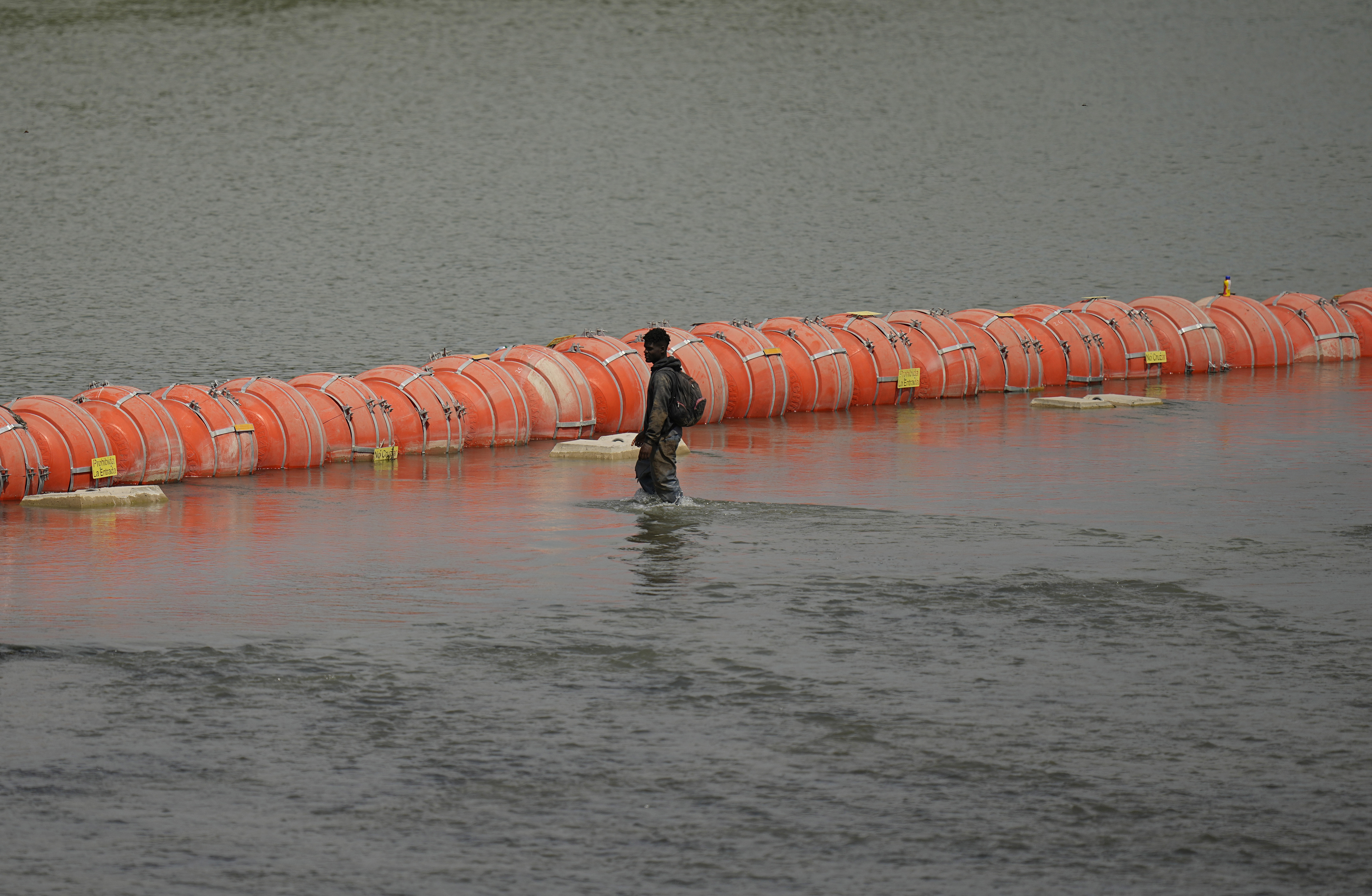 Featured image for "5th Circuit to Rehear Case on Texas River Border Buoys"
