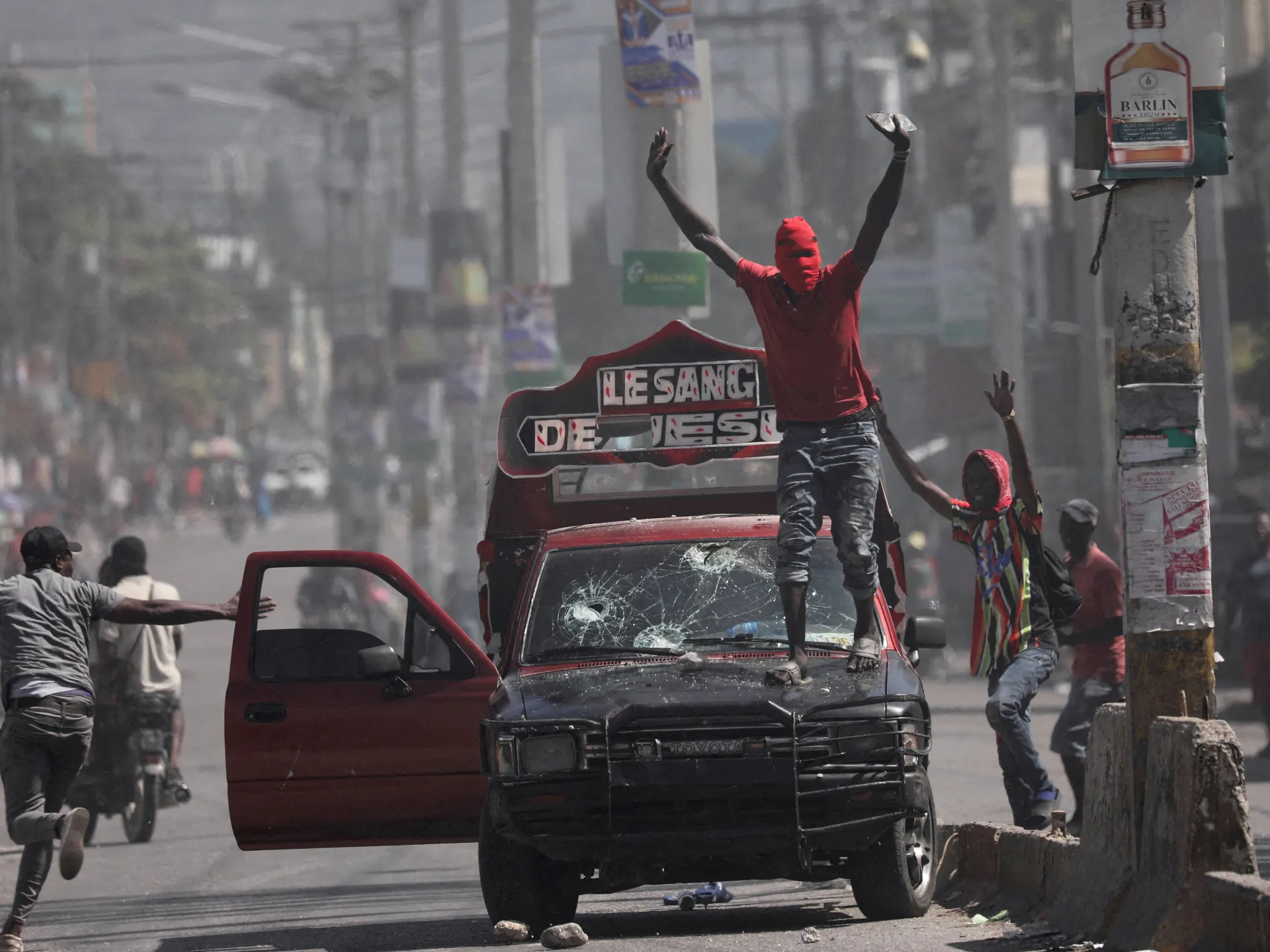 Featured image for "Haiti Police Unions Seek Assistance Amid Escalating Gang Violence"