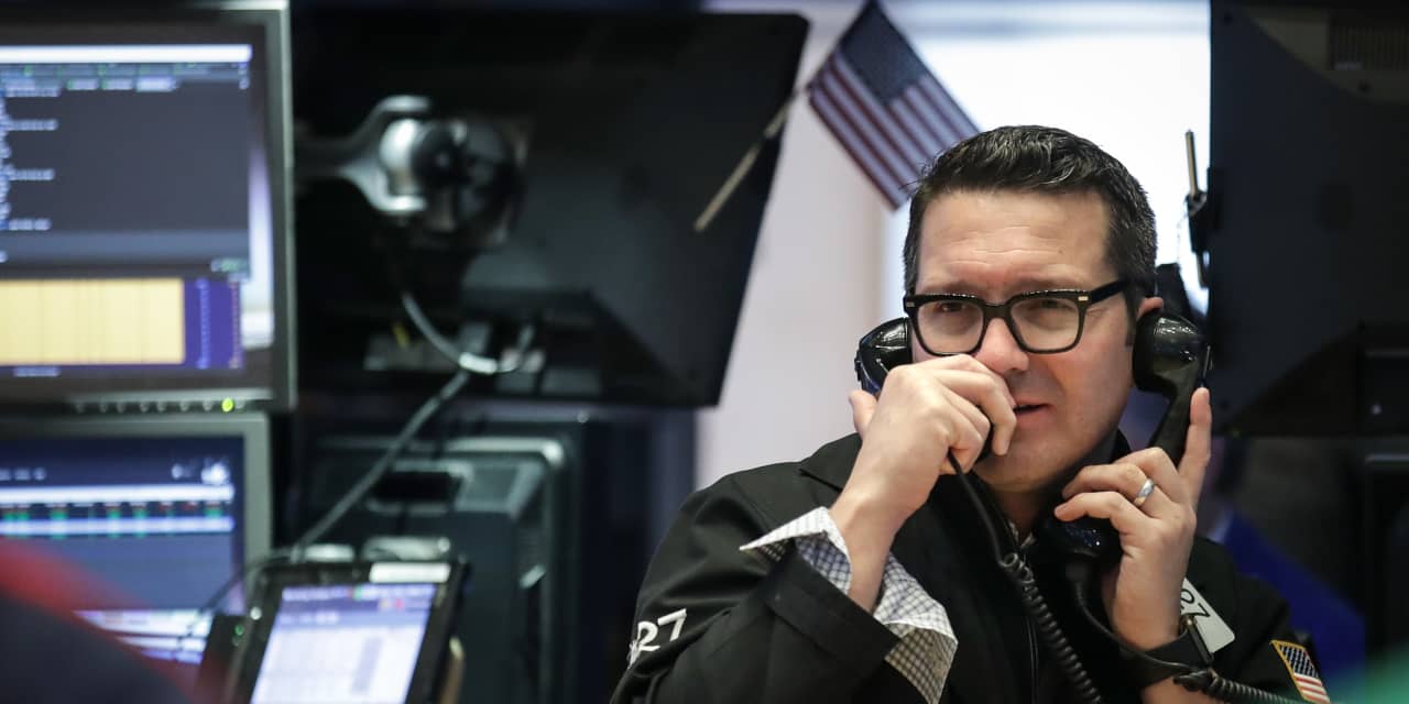 Featured image for Margin Calls and Delisted Stocks: Turmoil for Traders in Silicon Valley Bank and Signature.