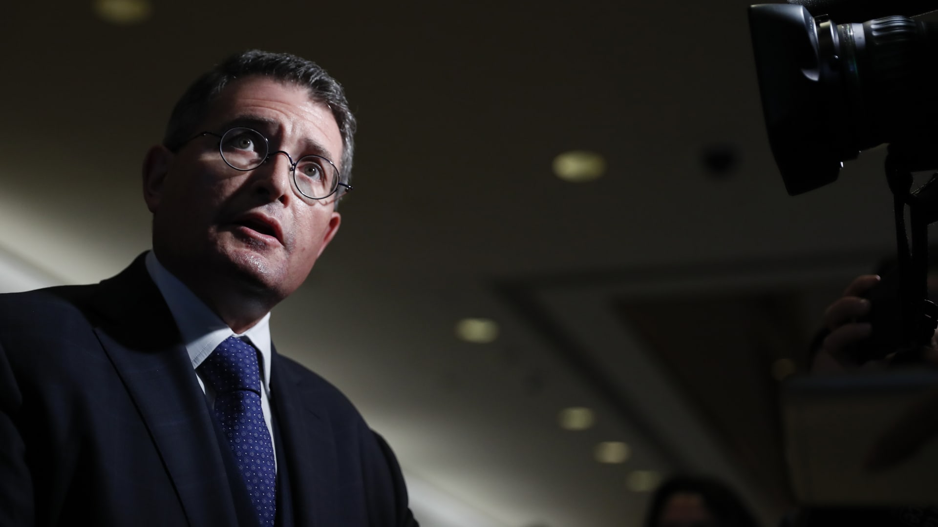 Featured image for Senate Panel Delays Subpoena Vote for Leo and Crow in Supreme Court Ethics Probe