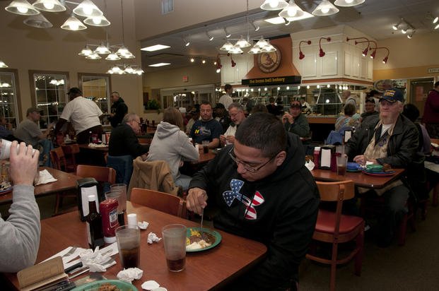Top Veterans Day 2024 Deals and Free Meals Guide