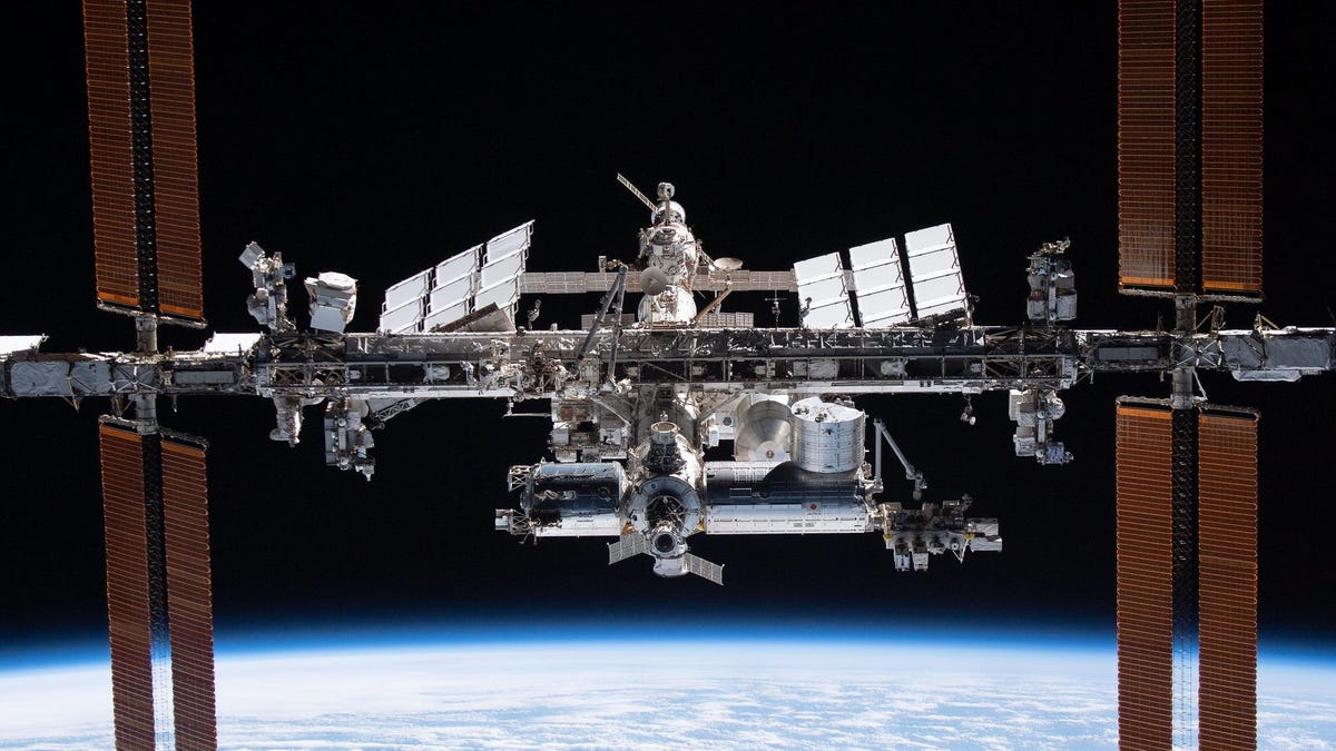 Featured image for NASA's $1 Billion Plan to Decommission the International Space Station