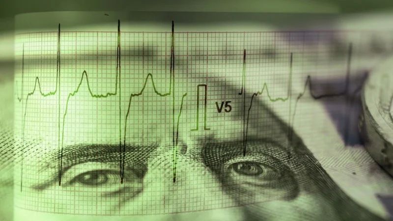 Dollar Struggles to Find a Pulse as ECB Pushes Euro-isation