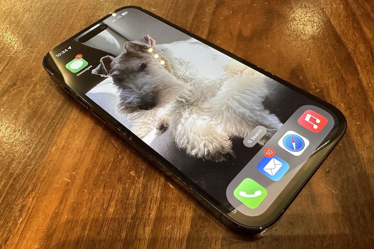 "Apple iPhone 15 Pro: Surprising New Look, Max Periscope Camera, Colors, and Price Revealed"