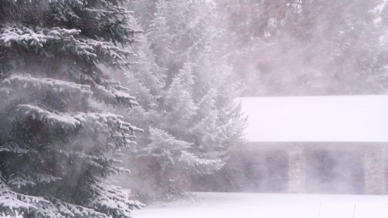 "Winter Storm Brings Heavy Snow and Blizzard Warnings to Cascades and Northwest"