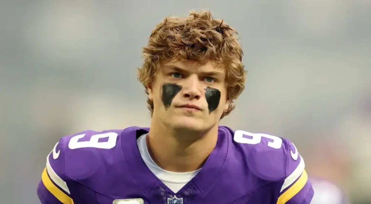 Vikings Near-Trade With Raiders Would Have Reshaped 2025 QB Scene