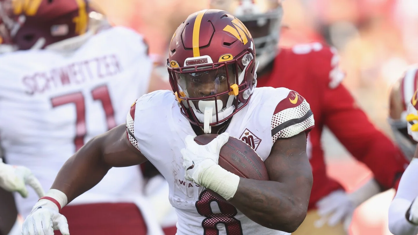 49ers acquire RB Brian Robinson amid injury concerns