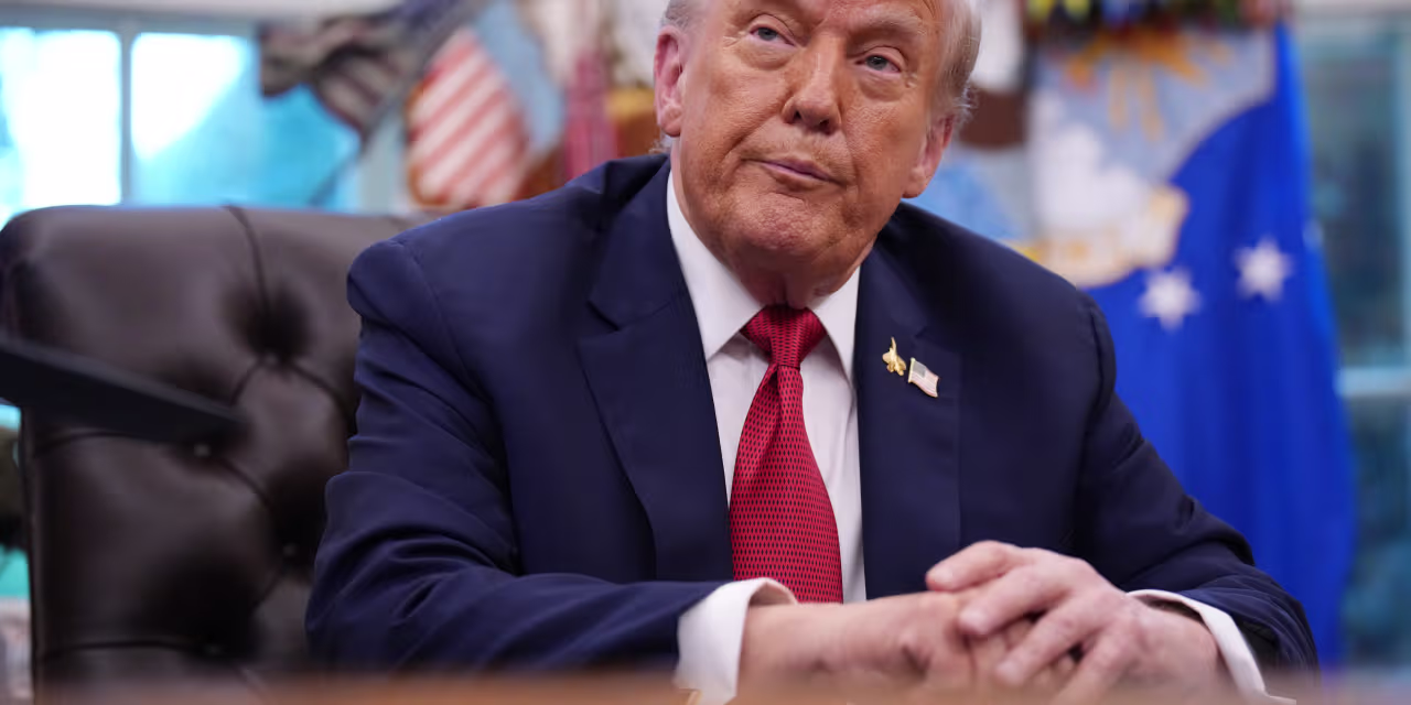 Featured image for Trump escalates feud with Powell over interest rate policies