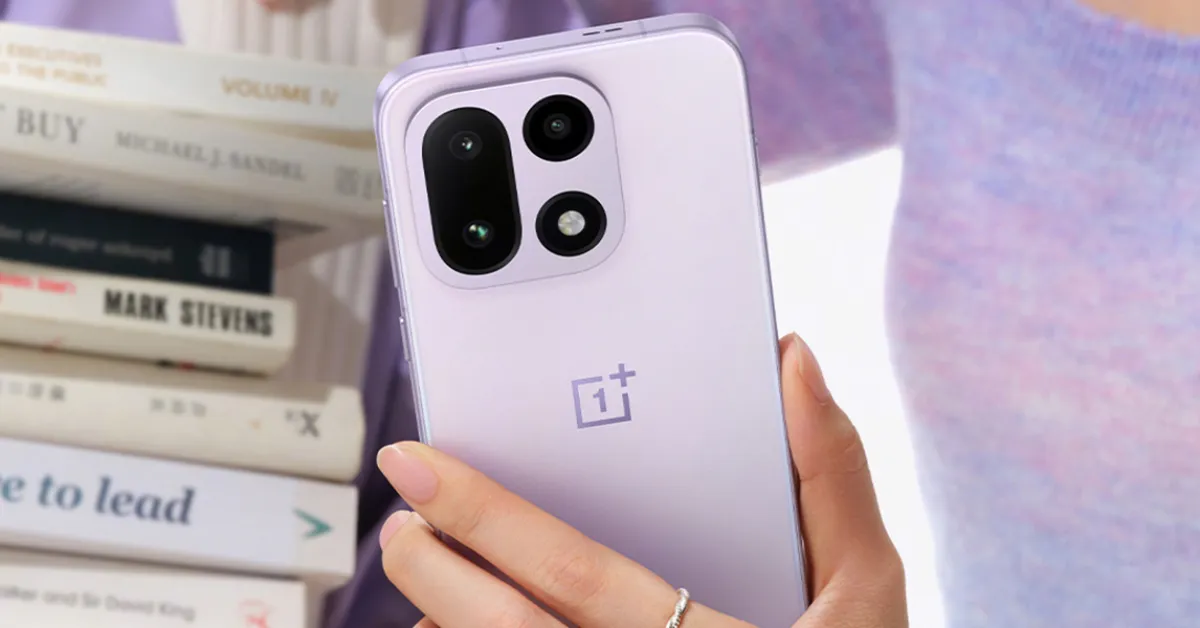 Featured image for OnePlus 15 Launches with 7,300mAh Battery and New Color