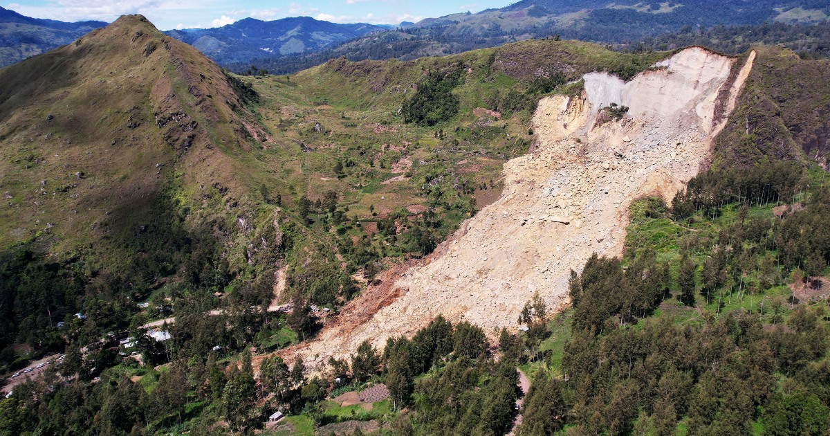 Featured image for "Papua New Guinea Landslide Buries Thousands, Devastation Revealed"