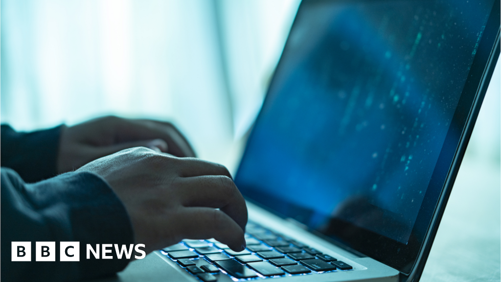 UK issues warning on Russian hackers targeting infrastructure.