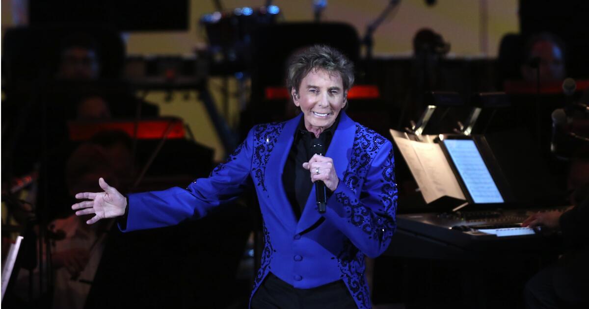 Featured image for Barry Manilow Diagnosed with Lung Cancer, Cancels Some Concerts