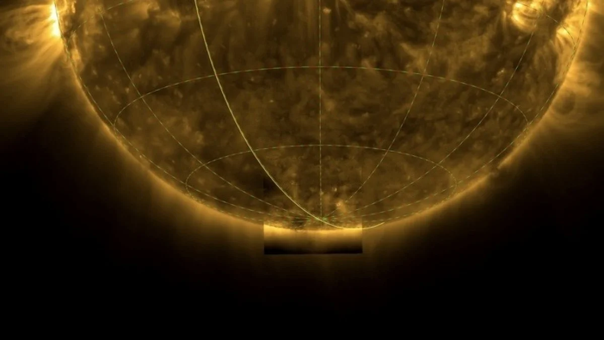 Featured image for Solar Orbiter Captures First-Ever Images of the Sun's Poles