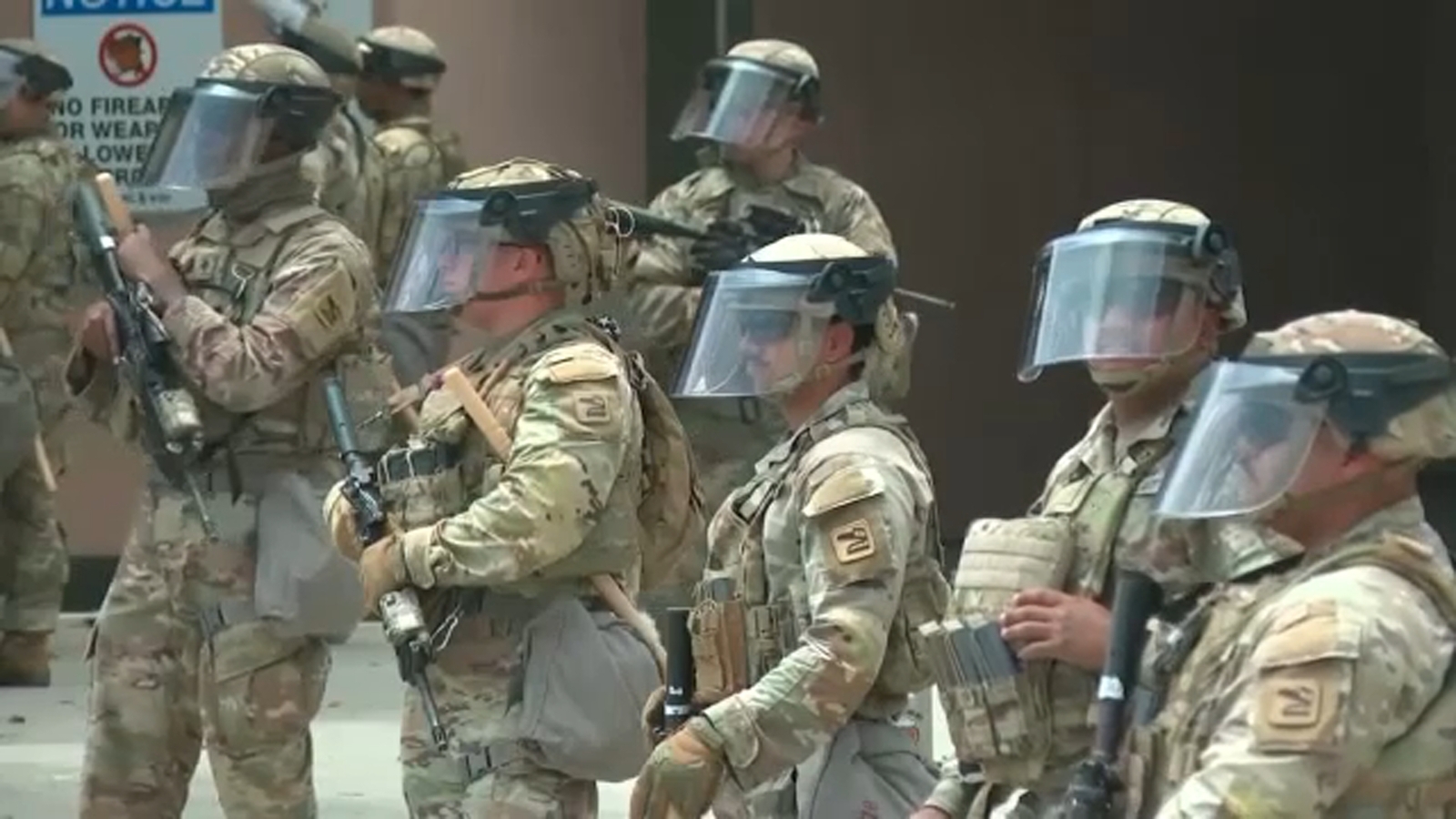 Featured image for Pentagon to Withdraw 2,000 National Guard Troops from Los Angeles