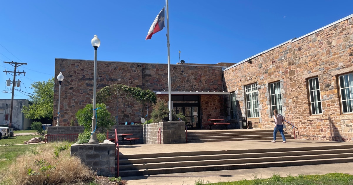 Texas County Considers Closing Libraries to Avoid Book Ban