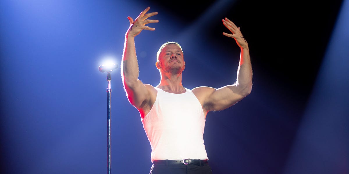 Featured image for Dan Reynolds of Imagine Dragons reveals mixed feelings about performing their hit song 'Radioactive'