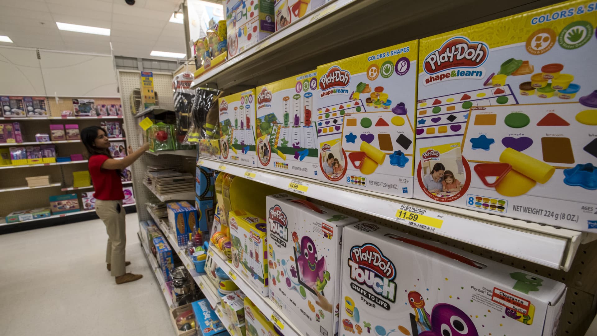 Featured image for "Hasbro's Q3 Earnings Snapshot and Revenue Warning for Cloudy Holiday Quarter"