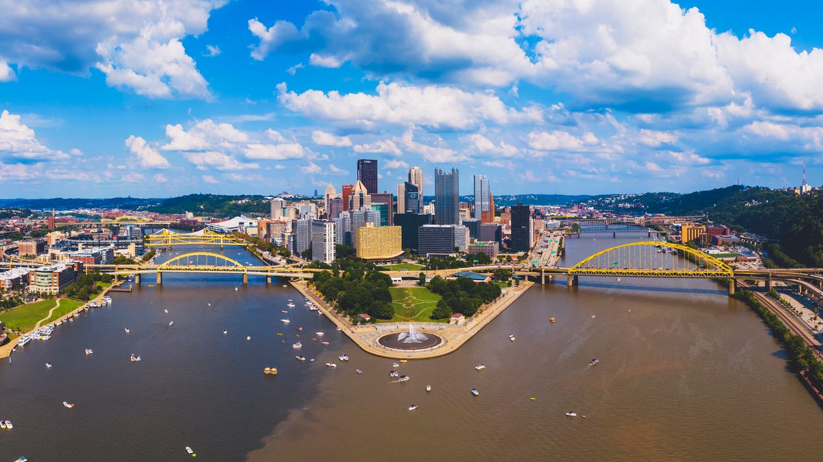 Featured image for "Barge Breakaway Causes Pittsburgh Bridge Closures and River Damage"