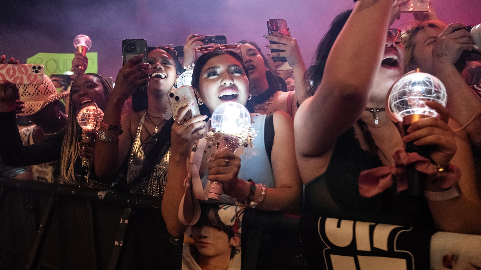 Featured image for "Minor Tremor Rattles Coachella Valley Ahead of Music Festival"