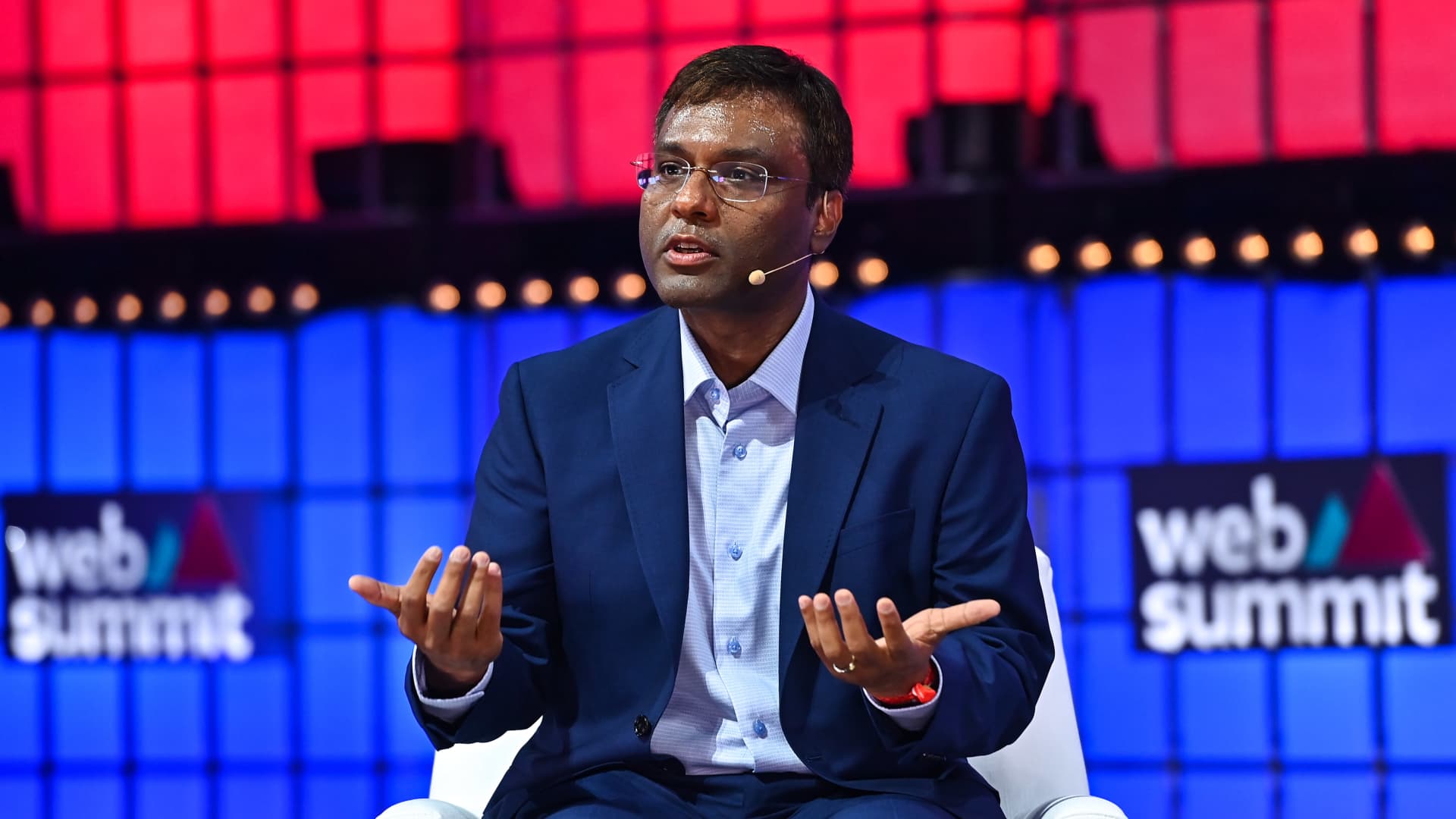 Featured image for Amazon Appoints Peter DeSantis as New AI and Technology Leader