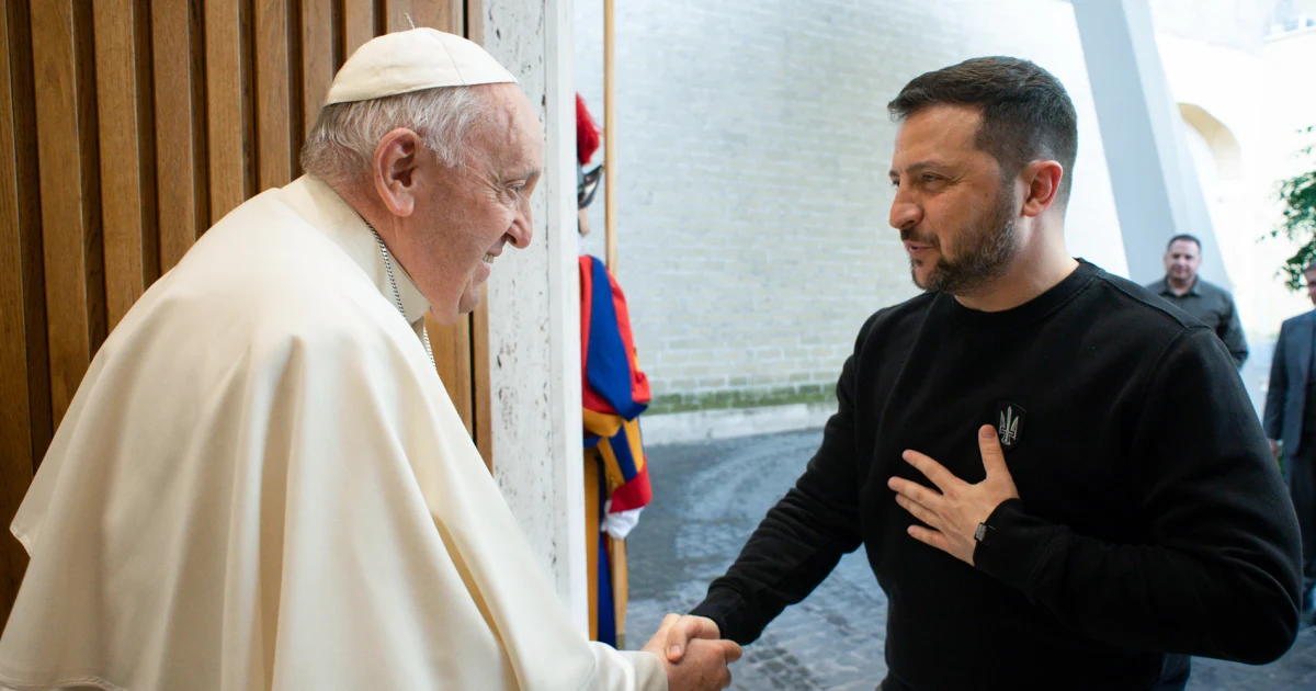"Pope Urges Ukraine to Pursue Negotiated Peace with Russia"