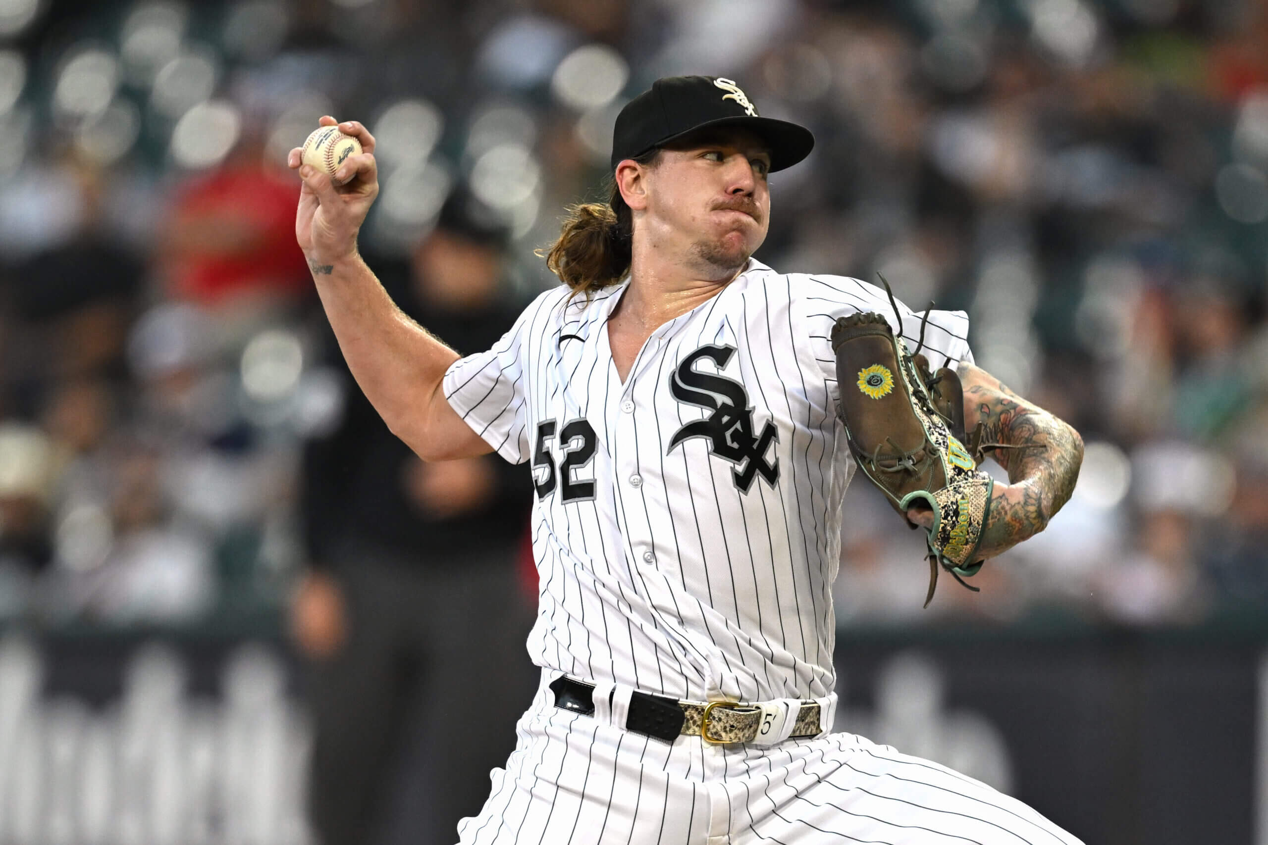 Featured image for "White Sox Sign Mike Clevinger to 1-Year Deal, Bolstering Rotation"