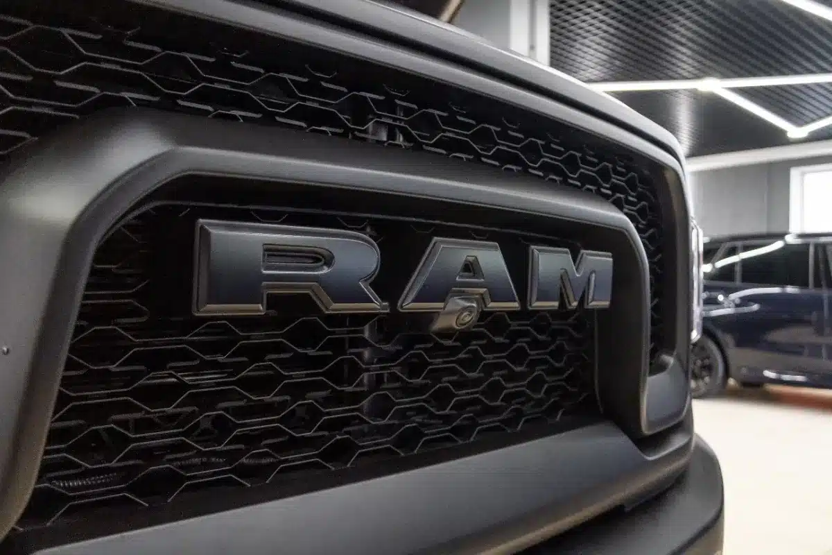 Featured image for Dodge Charger Sixpack: The Sound That Defies Expectations