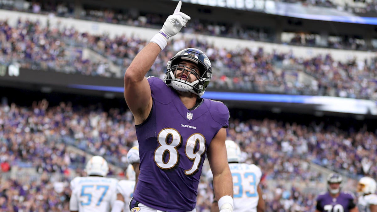 "Fantasy Football Week 2: Injury Updates, Start/Sit Advice, and DFS Picks"