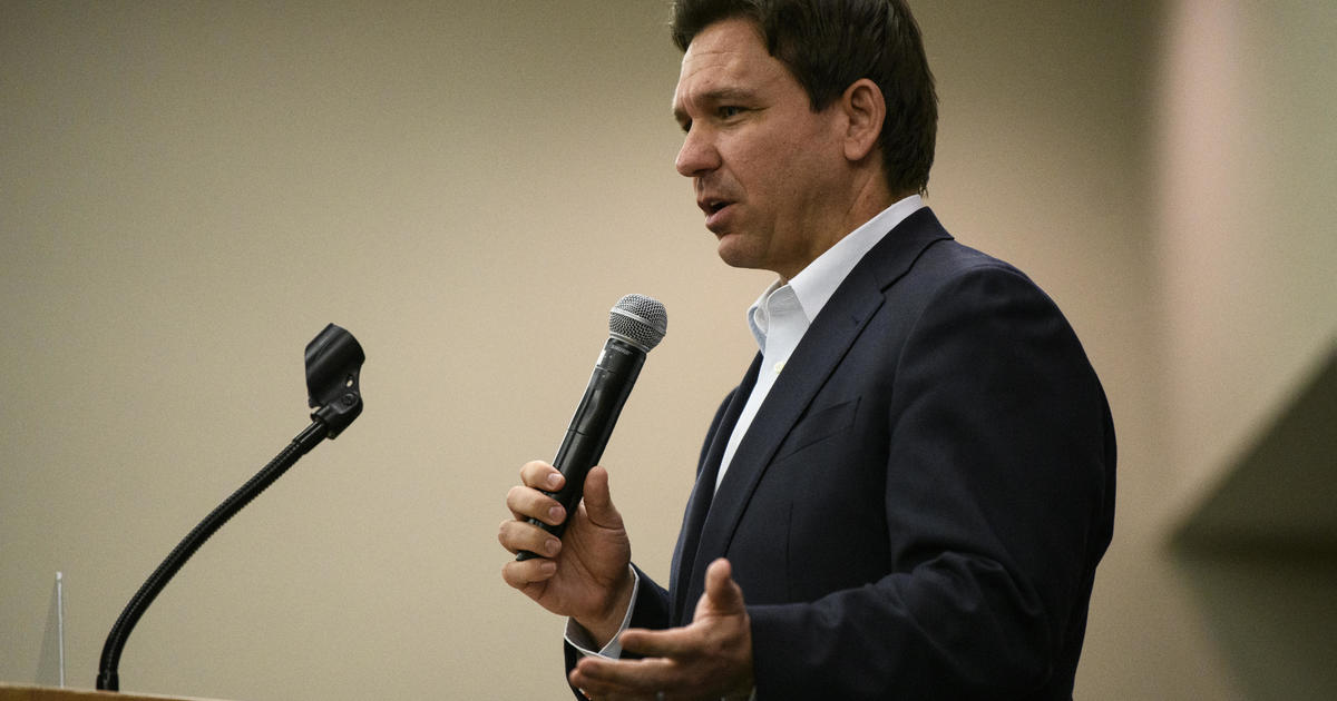 "DeSantis' Campaign Finance and Twitter Woes Draw Attention"
