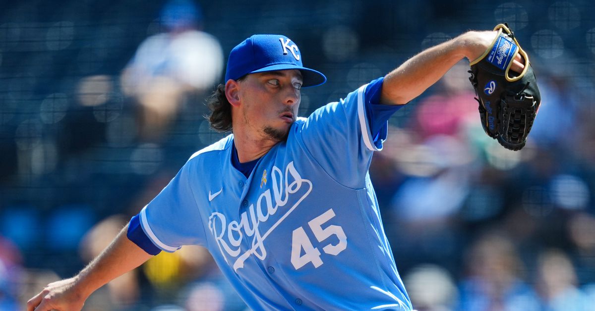 Featured image for Royals Trade Pitcher Taylor Clarke to Brewers