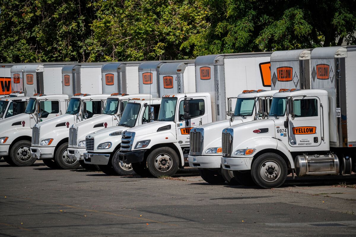 Featured image for Yellow Trucking Company Rejects Bid to Revive Operations, Suspends Auction of Leased Terminals