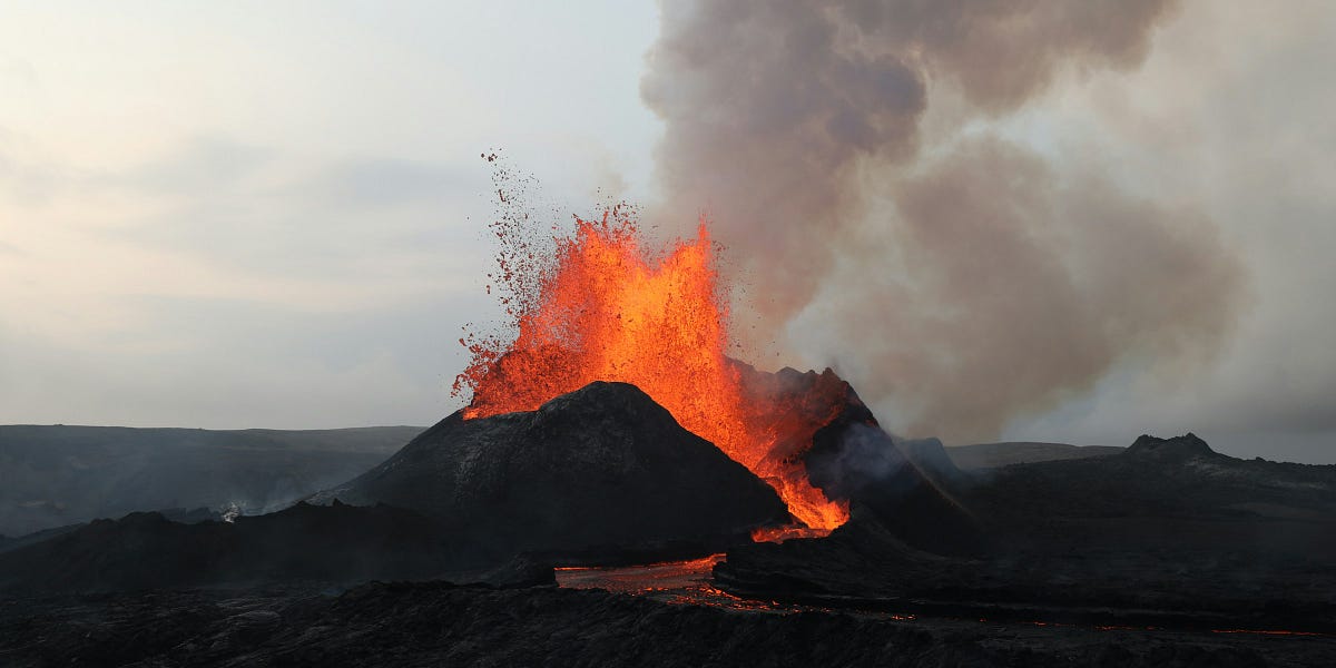 Featured image for Tech Workers Face Extreme Hours Amid Global '996' Culture and Health Concerns