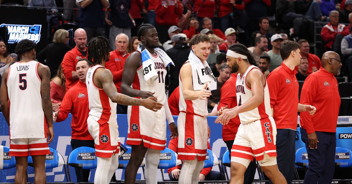 "Arizona vs. Dayton: NCAA Tournament Second-Round Showdown Preview"