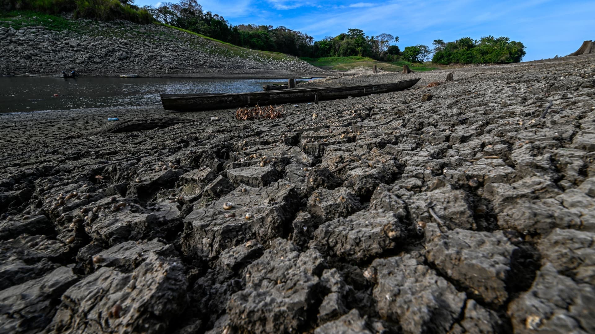 Featured image for "Maersk Adapts to Panama Canal Drought with Rail Routes"