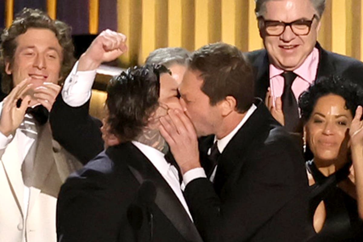 "Emmys 2024: Succession and The Bear Dominate Awards, Full Winners List, and Predictions"
