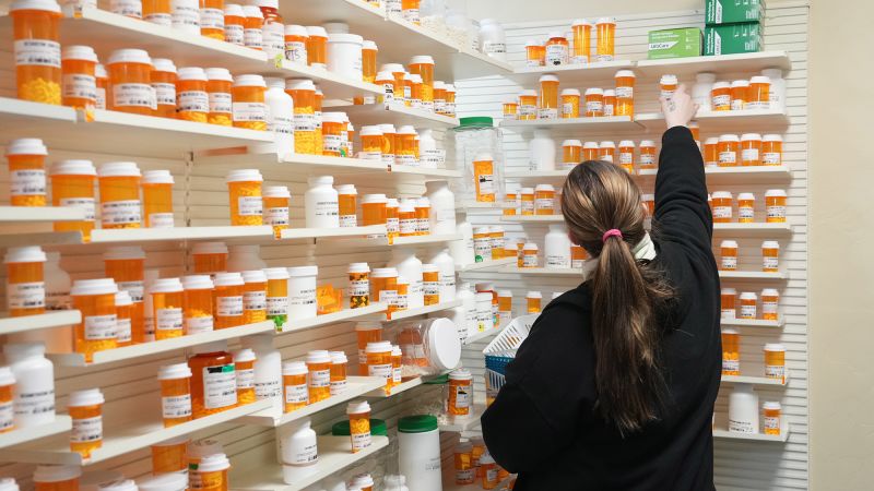 Featured image for Trump's Strategy to Lower US Drug Prices Through International Pricing Policies