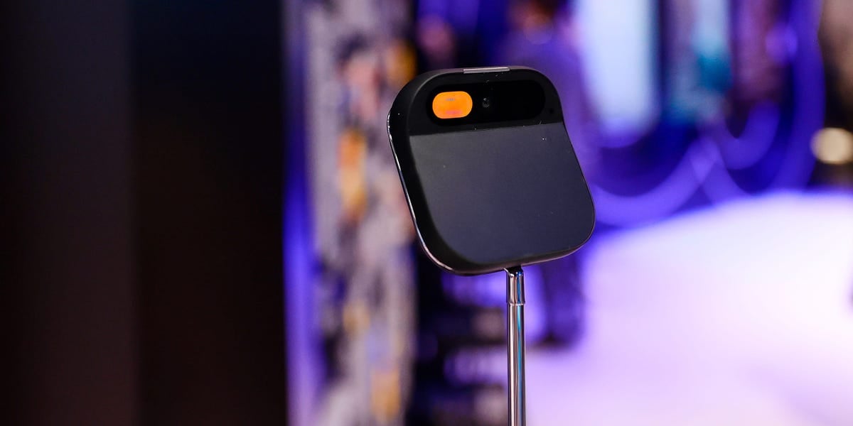 Featured image for "Assessing the Humane AI Pin: A Review of Functionality and User Experience"