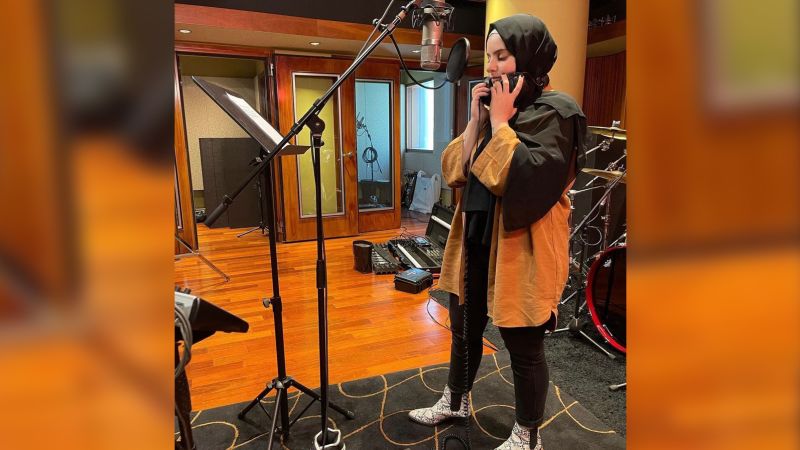 Featured image for War-Traumatized Syrian Children Soothed by Special Lullaby