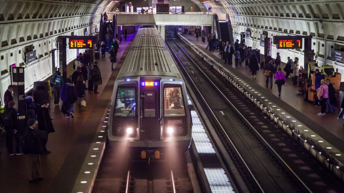 Featured image for Metro Faces Budget Crisis: Layoffs, Service Cuts, and Funding Shortfall