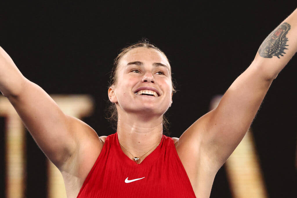 "Aryna Sabalenka Secures Back-to-Back Australian Open Titles with Victory Over Zheng Qinwen"